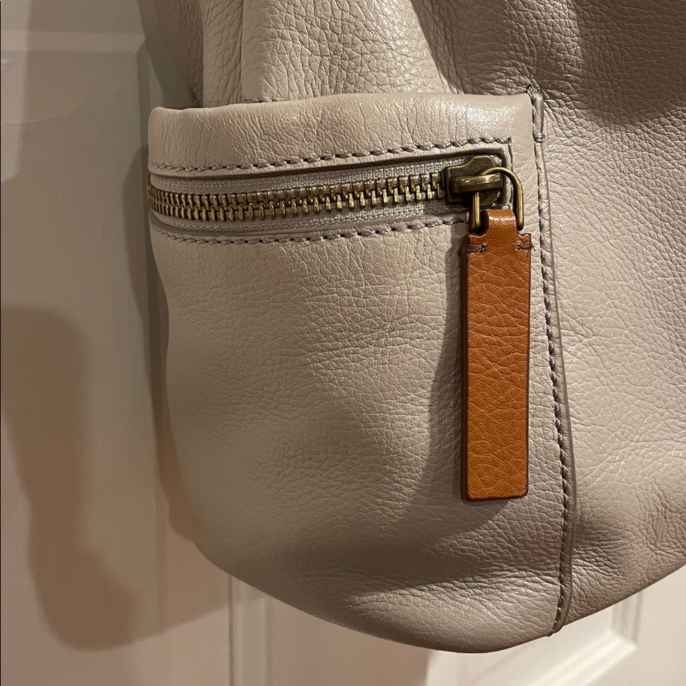 Fossil Genuine Leather Emerson Hobo Bag - Picture 4 of 13